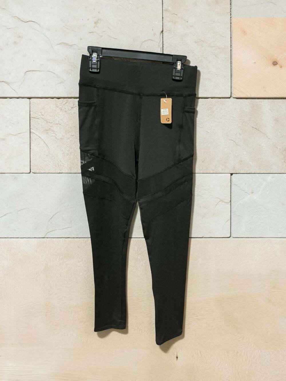 A&O International Women's Black Active Leggings with Mesh Panels and Side Pocket